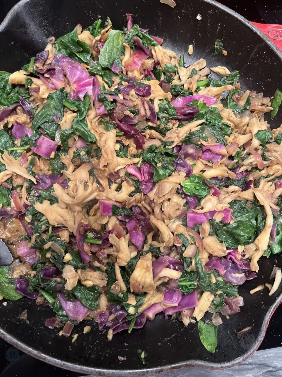 Natural supplement capsules containing oxytocin-boosting nutrients and food-derived compounds