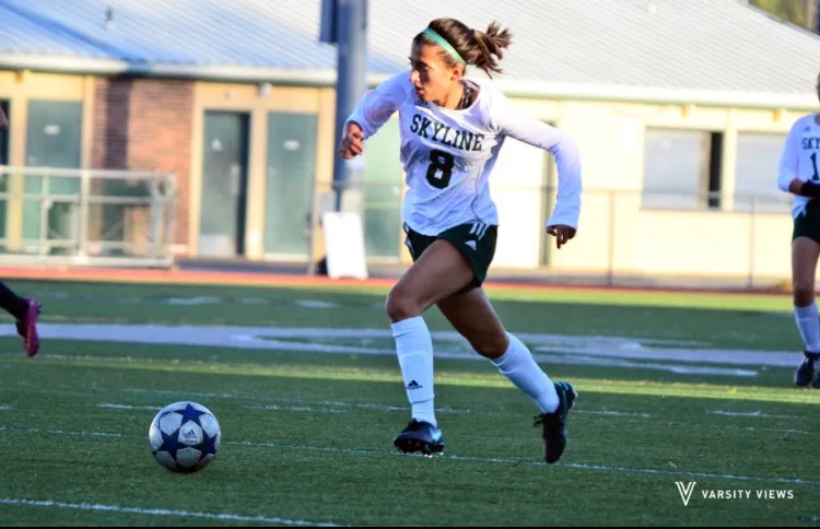 Active person symbolizing thyroid health and the importance of naturopathic hypothyroidism care